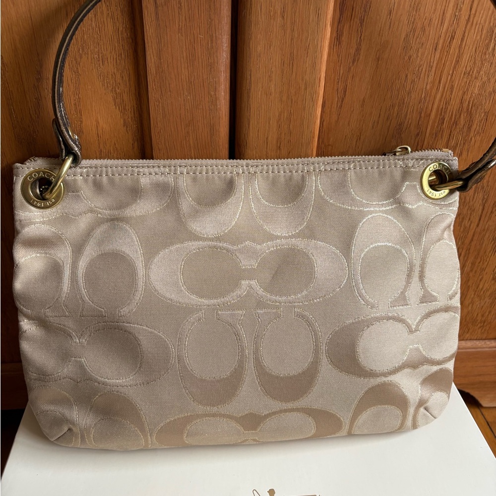 New Coach Poppy signature Hippie - Picture 2 of 8